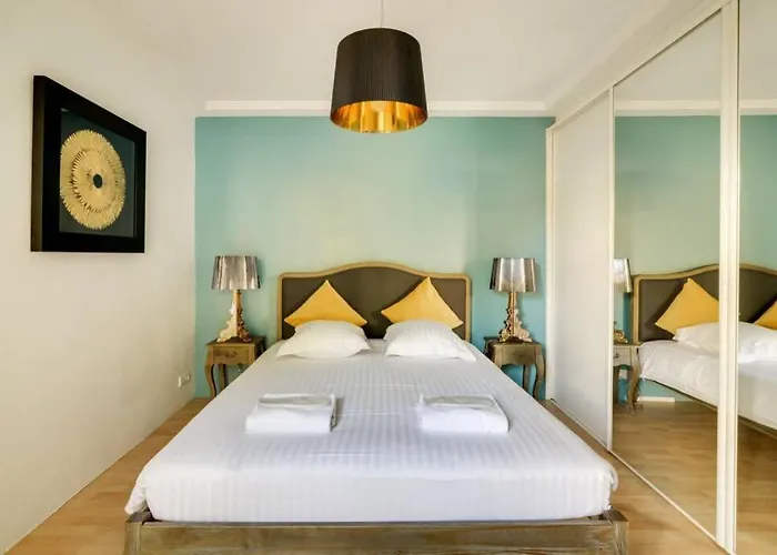 C059-splendid With Air Conditioned - Cannes